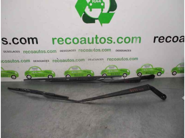 Replacement front right wiper arm for Peugeot 206+ 1.4 HDi OEM IAM reference 6429S0 
