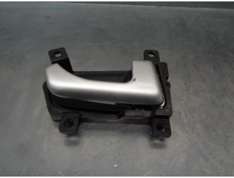 Recambio de maneta interior delantera derecha para kia sportage 1.6 cat referencia OEM IAM 826203U000  