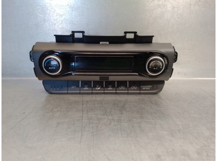 Recambio de mando climatizador para hyundai kona 1.0 tgdi cat referencia OEM IAM 97250J9DH0  