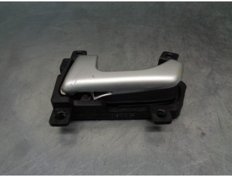 Recambio de maneta interior trasera izquierda para kia sportage 1.6 cat referencia OEM IAM 826103U000  