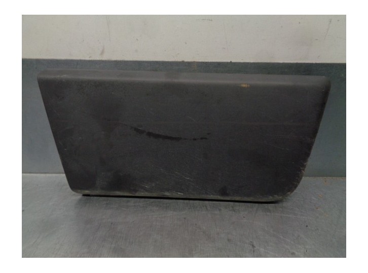 Recambio de molduras delanteras para fiat ducato caja cerrado 30 (06.2006=>) 2.0 jtd cat referencia OEM IAM 1305776070 