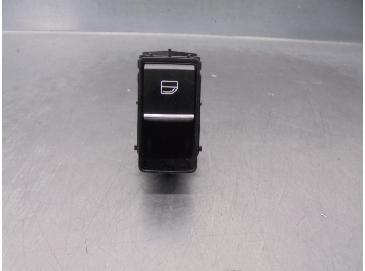 Replacement rear right window switch for Mazda 3 sedan (BP) OEM IAM reference BDGF66370 