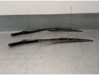 Recambio de brazo limpia delantero derecho para seat ibiza (6k) básico referencia OEM IAM 6K1955408D 6K1955407D 