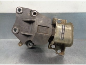 SOPORTE MOTOR DERECHO 1367068080 