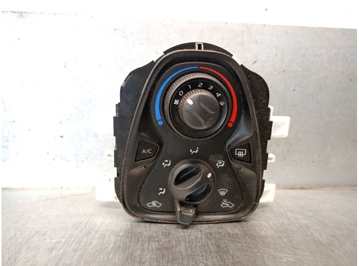 Recambio de mando calefaccion / aire acondicionado para peugeot 108 1.0 vti 72 referencia OEM IAM 55900YV030 1611306080 