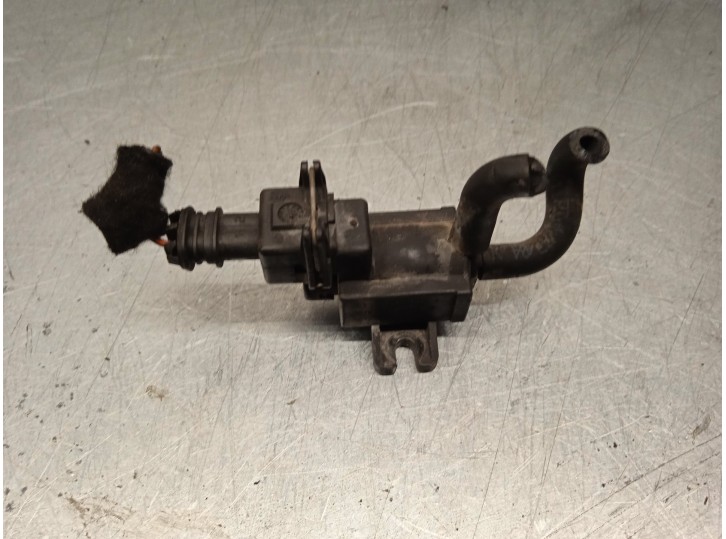 Recambio de electrovalvula vacio para opel meriva a 1.7 16v referencia OEM IAM 72244800  PIERBURG