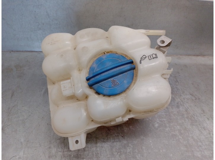 Recambio de deposito expansion para porsche cayenne (typ 92aa) 3.0 v6 tdi cat referencia OEM IAM 7P0121407 95810615102 