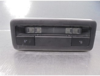 Recambio de luz interior para mazda 3 sedán (bp) referencia OEM IAM BCJH021E28  TRASERA