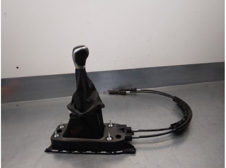 Recambio de palanca cambio para volkswagen t-cross 1.0 tsi referencia OEM IAM 2Q0711049AD  