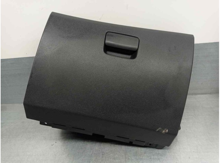 Recambio de guantera para mercedes-benz clase gla (w156) 2.1 cdi cat referencia OEM IAM A1766800091 