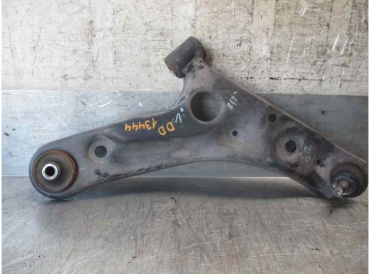 Recambio de brazo suspension inferior delantero derecho para nissan pixo (uao) 1.0 referencia OEM IAM 545294A00D 