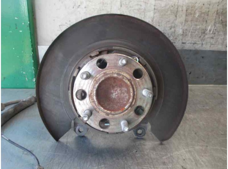 Recambio de mangueta trasera izquierda para chrysler sebring berlina 2.0 crd cat referencia OEM IAM 4766719AA 