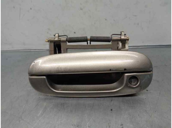 Recambio de maneta exterior delantera izquierda para cadillac cts 3.2 v6 cat referencia OEM IAM 25751033 