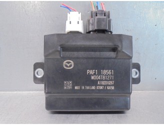 Recambio de modulo electronico para mazda 3 sedán (bp) referencia OEM IAM PAF118561 W004T81271 