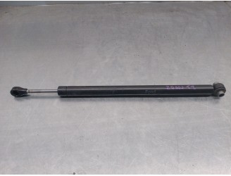 Replacement tailgate / boot lid dampers for Mercedes-Benz S Class (W221) saloon 320 / 350 CDI 4-Matic (221.080) referen
