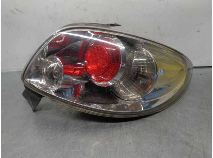 Recambio de piloto trasero derecho para peugeot 206 berlina xt referencia OEM IAM 6351P1 3 PUERTAS