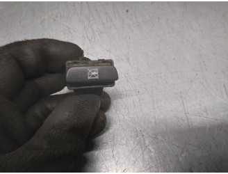 Replacement dashboard buttons for Seat Cordoba Saloon (6L2) 1.9 TDI OEM IAM reference 6Q0959859 