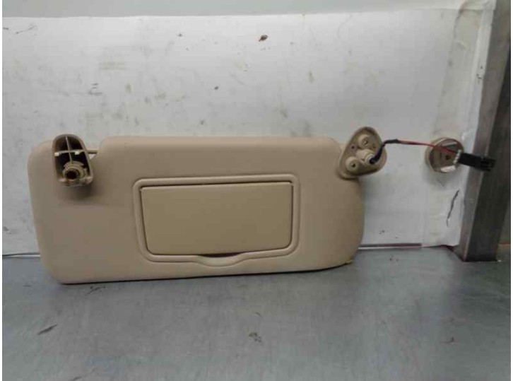 Recambio de parasol derecho para cadillac cts 3.2 v6 cat referencia OEM IAM 15006351  