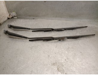 Recambio de brazo limpia delantero derecho para daewoo aranos 2.0 referencia OEM IAM C20LE  