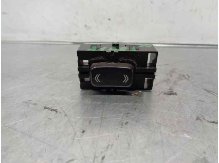 Recambio de mando elevalunas delantero derecho para cadillac cts 3.2 v6 cat referencia OEM IAM 25750263 