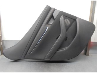 Recambio de guarnecido puerta trasera izquierda para mazda 3 sedán (bp) referencia OEM IAM BCJH6856Z BCJH5581A 