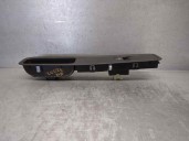 Recambio de mando elevalunas delantero derecho para dacia sandero iii 1.0 tce 90 referencia OEM IAM 809611215R 