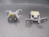 Recambio de bisagra puerta para mazda 3 sedán (bp) referencia OEM IAM 4860863  