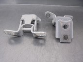 Recambio de bisagra puerta para mazda 3 sedán (bp) referencia OEM IAM 4860863  