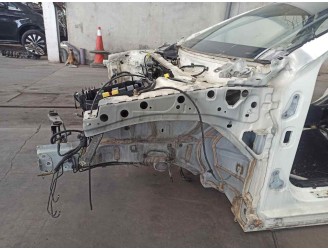 Recambio de punta chasis delantera para mercedes-benz clase gla (w156) 2.1 cdi cat referencia OEM IAM A2466200761 CORTE CARROCER