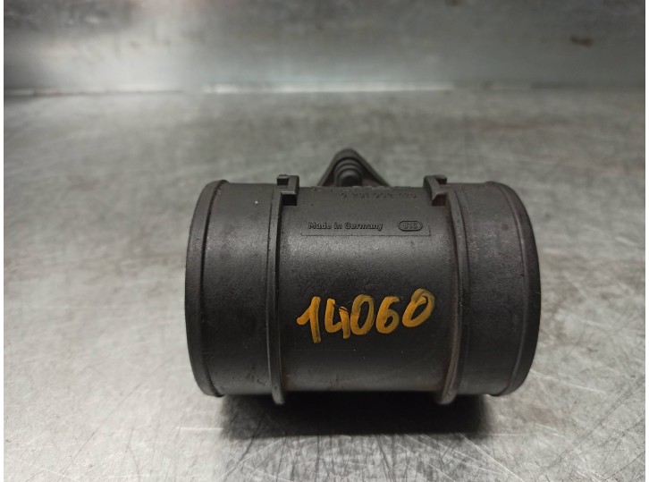 Recambio de caudalimetro para opel zafira a elegance referencia OEM IAM 24437502 0281002428 BOSCH