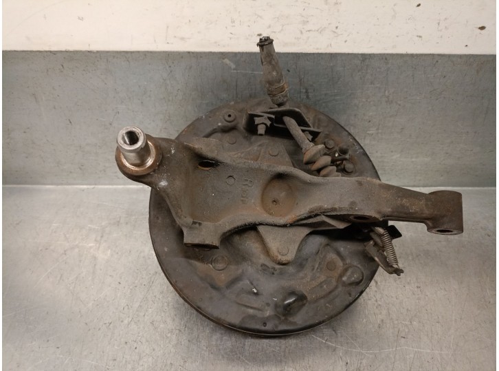 Recambio de mangueta trasera derecha para mazda mx-3 (ec) 1.6 16v cat referencia OEM IAM B45526111D B45526111D 