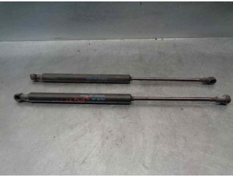 Replacement boot / tailgate struts for Alfa Romeo GT (125) 1.9 JTD (M) 16V CAT OEM IAM reference 60681587 