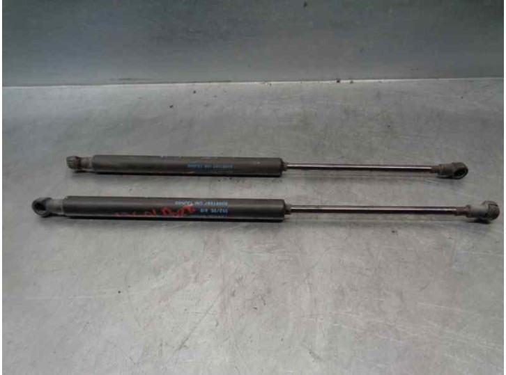 Replacement boot / tailgate struts for Alfa Romeo GT (125) 1.9 JTD (M) 16V CAT OEM IAM reference 60681587 