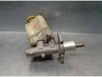 Replacement brake master cylinder for Alfa Romeo GT (125) 1.9 JTD (M) 16V CAT OEM IAM reference 77364495 320669663 