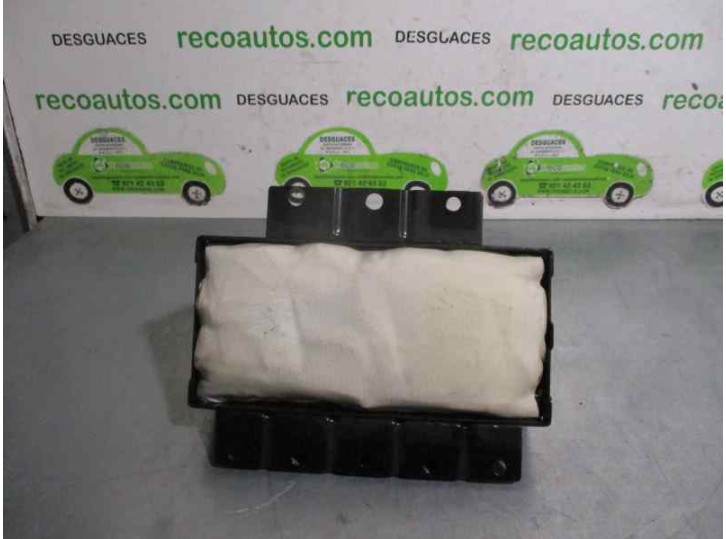 Recambio de airbag delantero derecho para kia cee´d sporty wagon 2.0 crdi referencia OEM IAM 845301H000 1H84591010 