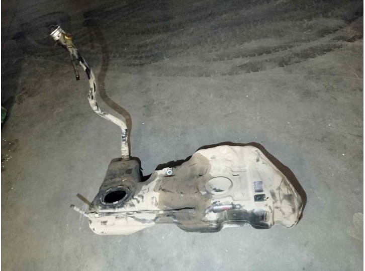 Recambio de deposito combustible para bmw serie 3 lim. (f30) 318d referencia OEM IAM 16117294609  