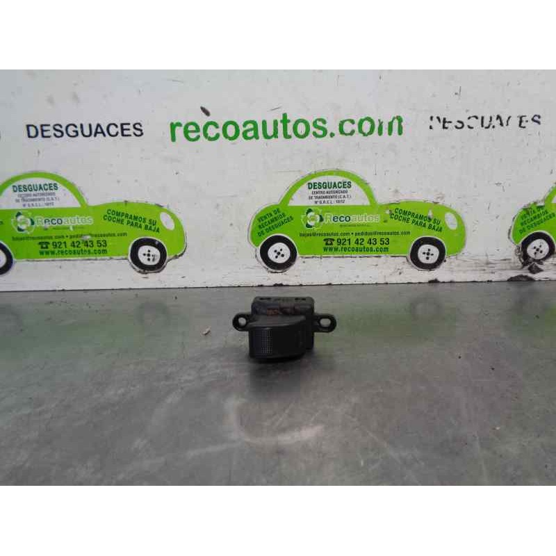 Recambio de mando elevalunas trasero izquierdo para mazda 2 berlina (dy) 1.4 diesel cat referencia OEM IAM   