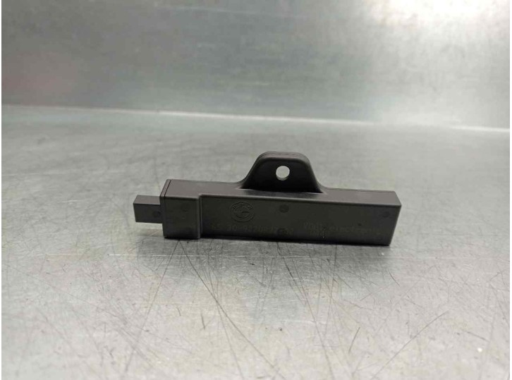 Recambio de antena para bmw serie 3 lim. (f30) 318d referencia OEM IAM 65209220832 