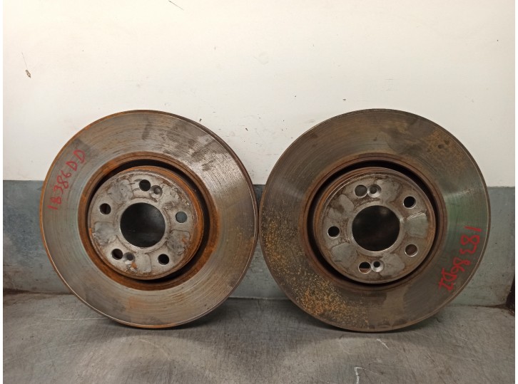 Replacement front brake disc for Renault Laguna II (BG0) 2.2 dCi turbodiesel OEM IAM reference 8201695234 