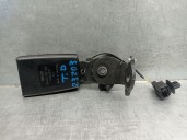 Recambio de enganche cinturon para audi a3 limousine (8vs, 8vm) 1.6 tdi referencia OEM IAM 8V0857740QVZ 8V0857740QVZ 