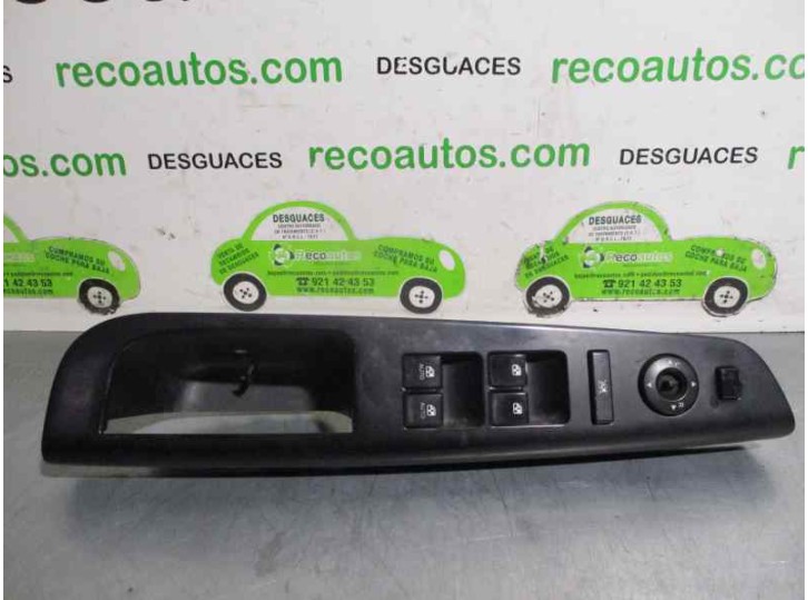 Recambio de mando elevalunas delantero izquierdo para kia cee´d sporty wagon 2.0 crdi referencia OEM IAM 823511H020 