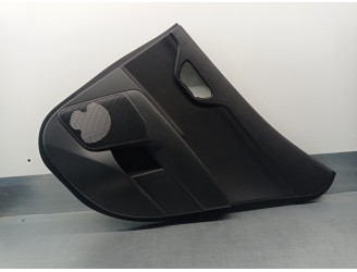 Recambio de guarnecido puerta trasera derecha para kia stonic (yb) 1.0 t-gdi referencia OEM IAM 83302H8510WK  