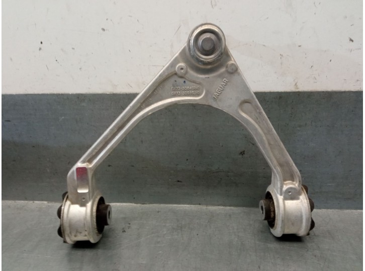 Recambio de brazo suspension superior delantero derecho para jaguar xe (x760) 2.0 d referencia OEM IAM GX733084 C2Z2278 
