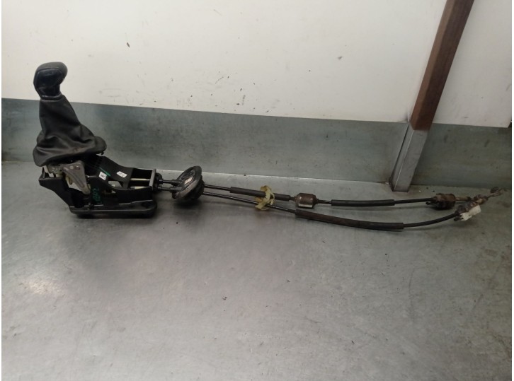 Recambio de palanca cambio para citroën c4 cactus 1.2 vti 82 referencia OEM IAM 9808161480  