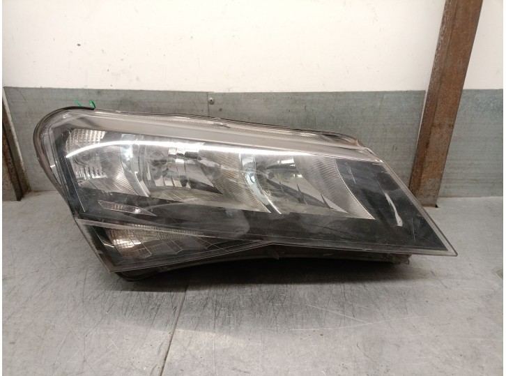 Recambio de faro derecho para skoda superb iii (3v3) 2.0 tdi referencia OEM IAM 3V1941016 3V1941016 1EJ01193902 HELLA