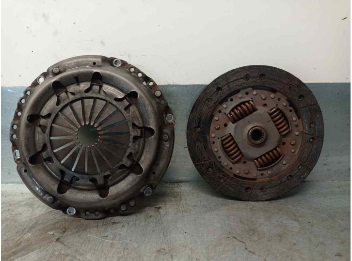 Recambio de kit embrague para citroën jumpy 1.6 16v hdi referencia OEM IAM 9670270080 9653909880 LUK