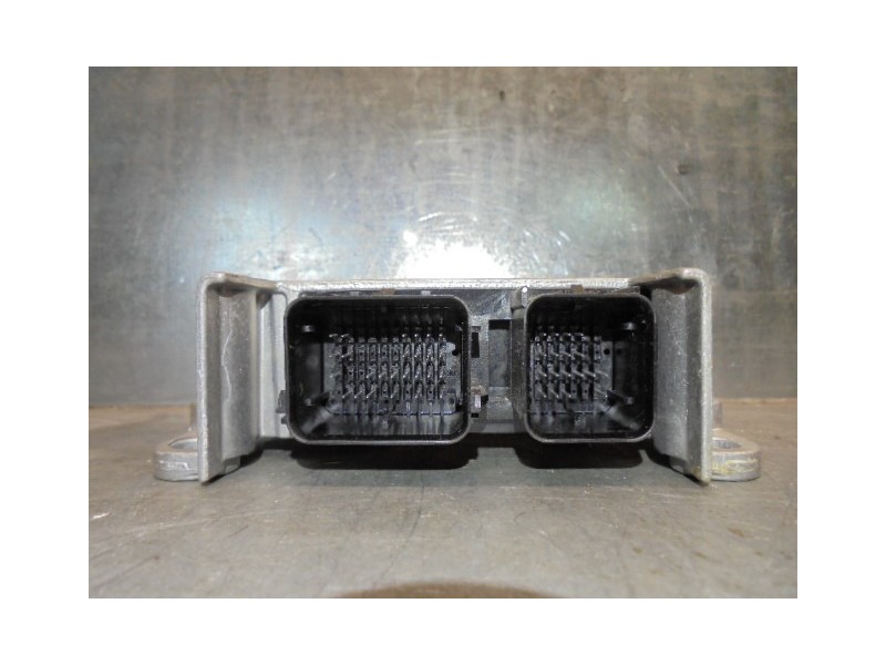 Recambio de centralita airbag para mazda 3 berlina (bk) 1.6 16v cat referencia OEM IAM BP4M57K30 0285001553 BOSCH