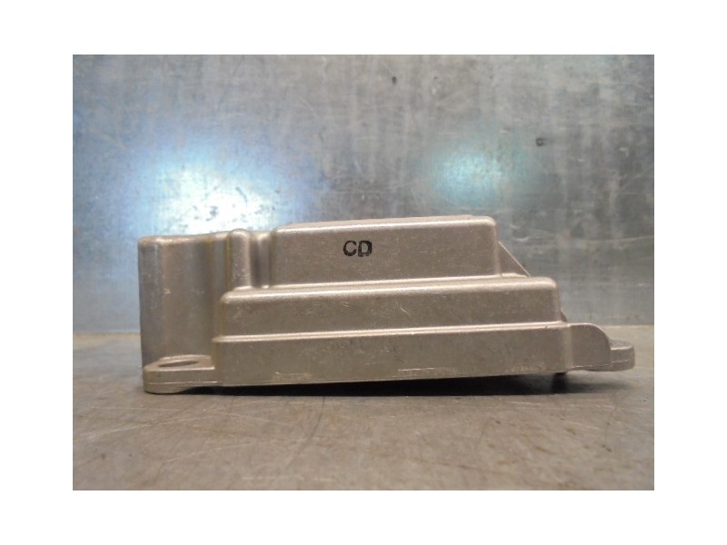 Recambio de centralita airbag para mazda 3 berlina (bk) 1.6 16v cat referencia OEM IAM BP4M57K30 0285001553 BOSCH