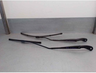 Recambio de brazo limpia delantero derecho para dacia sandero iii 1.0 tce 90 referencia OEM IAM 288862091R DERECHO E IZQUI 