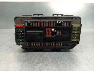 Recambio de caja reles / fusibles para bmw serie 3 lim. (f30) 318d referencia OEM IAM 9337879 